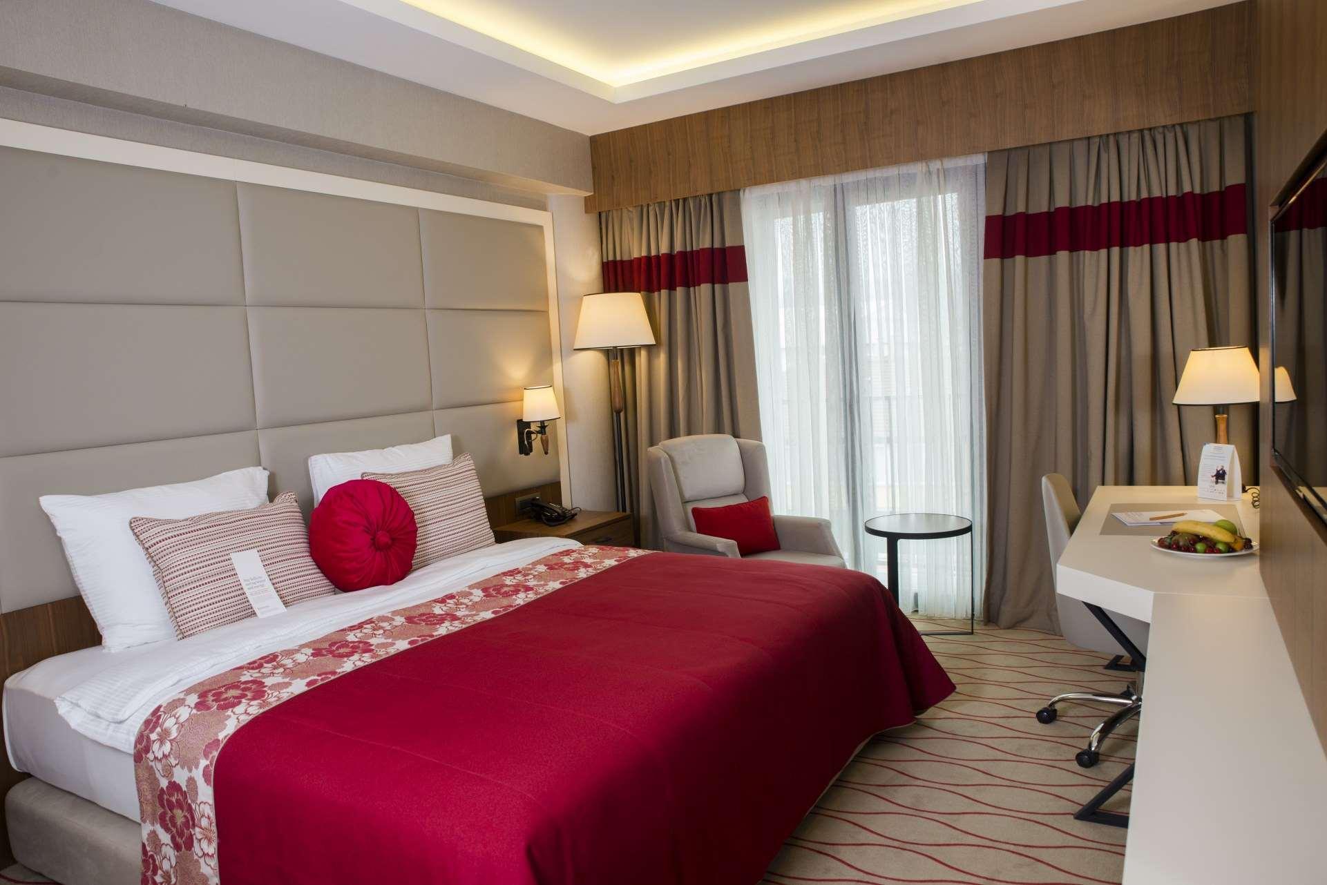 Ramada by Wyndham Sakarya Hendek Hotel Bagian luar foto