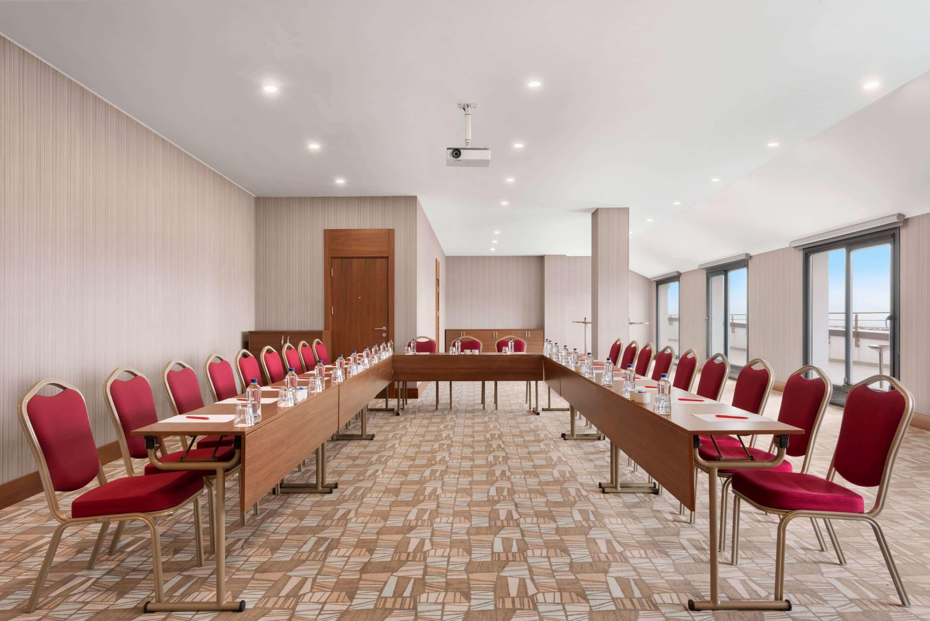 Ramada by Wyndham Sakarya Hendek Hotel Bagian luar foto